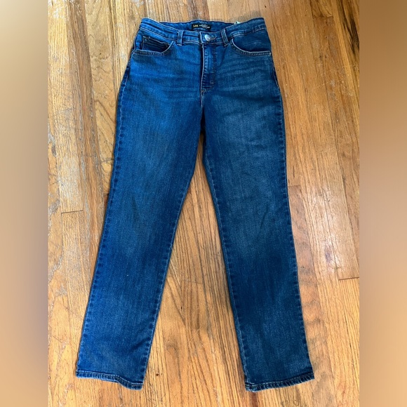 Lee Denim - Lee Straight Leg size 6 short Jeans